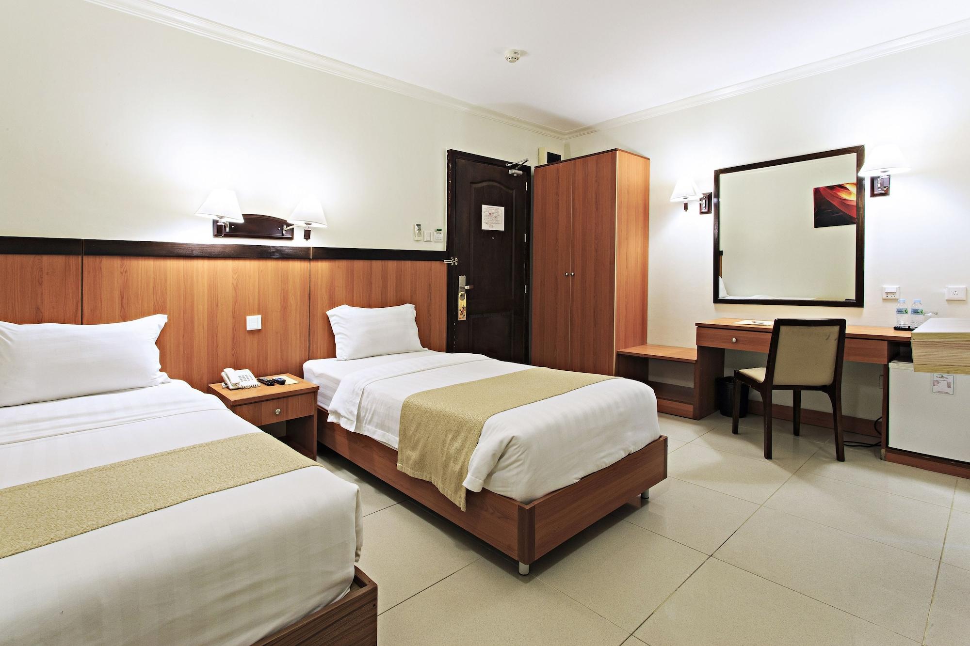 The Orchard Cebu Hotel & Suites Powered By Cocotel Exterior photo