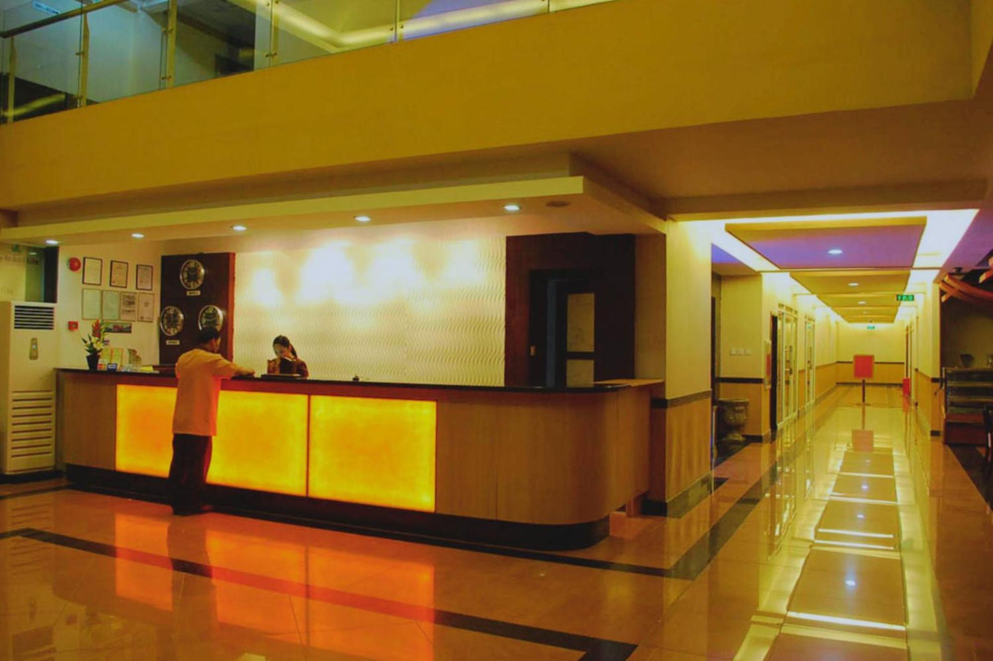 The Orchard Cebu Hotel & Suites Powered By Cocotel Exterior photo