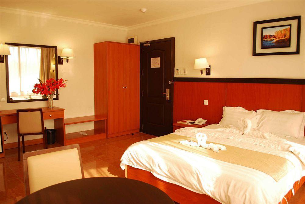The Orchard Cebu Hotel & Suites Powered By Cocotel Exterior photo
