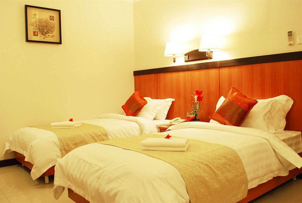The Orchard Cebu Hotel & Suites Powered By Cocotel Exterior photo
